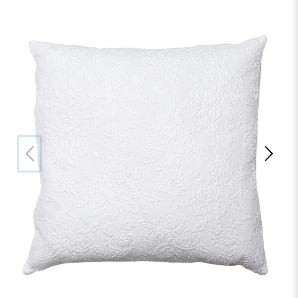 Rachyl Ashwell Matelasse White Pillows x2